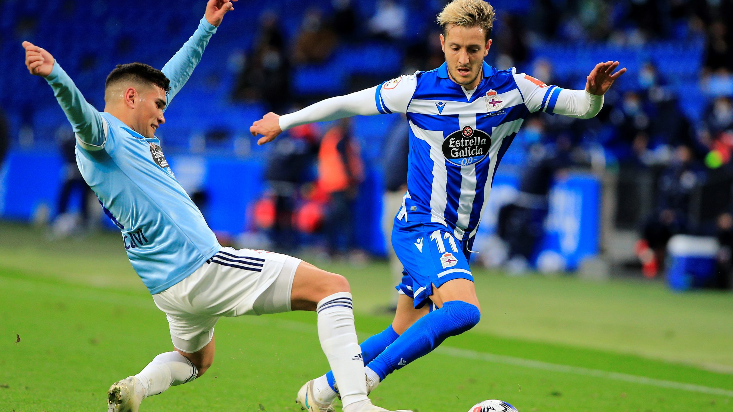 El encuentro entre el Celta B y el Deportivo en Riazor.