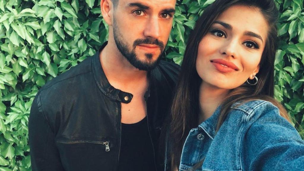 Isco y Sara Sálamo, en una imagen compartida en redes sociales.