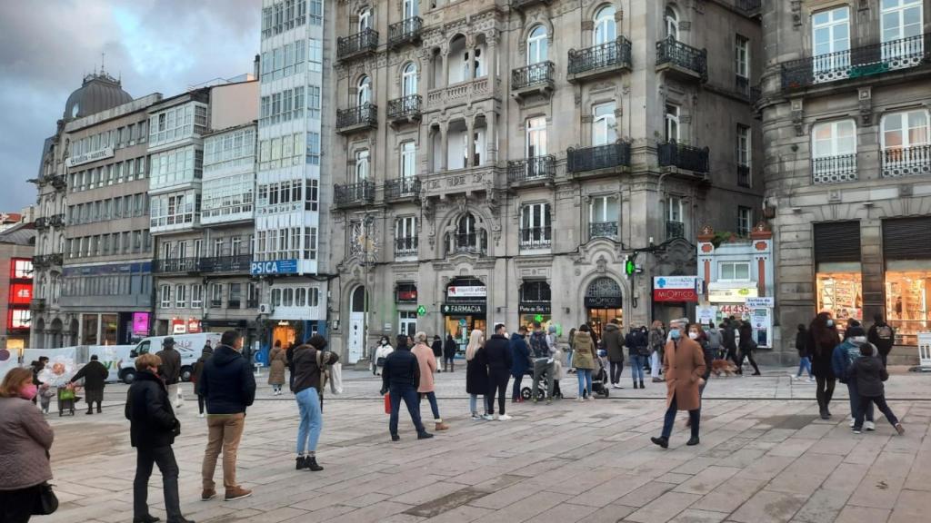 Colas frente a la Administración de Lotería de la Puerta del Sol