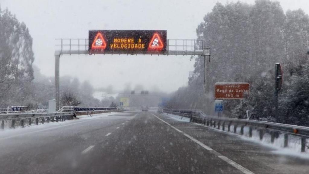 Autovía A-8 en Abadín, Lugo.