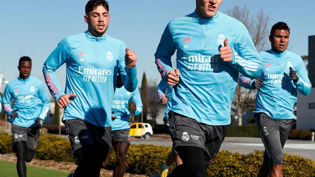 Fede Valverde y Odegaard entrenan