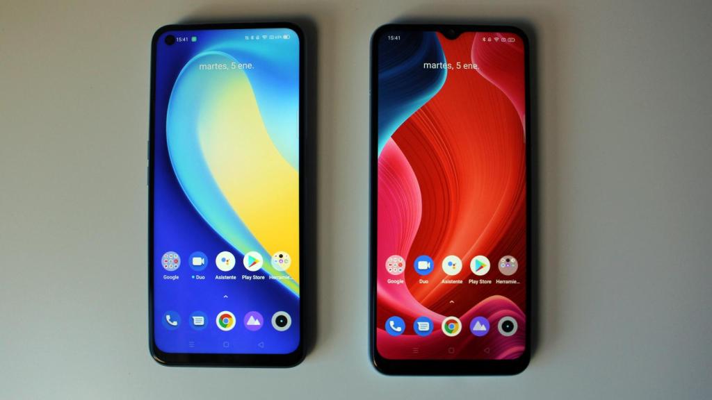 La parte frontal del Realme 7 5G y Realme 7i.
