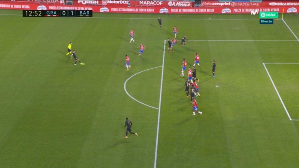 La imagen del fuera de juego de Griezmann cuando Soldado golpea el balón