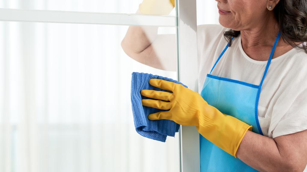 Cómo limpiar los cristales con vinagre