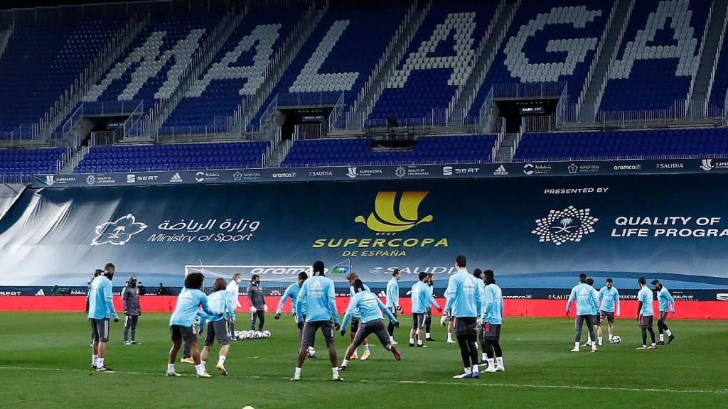 El Real Madrid entrenando en La Rosaleda