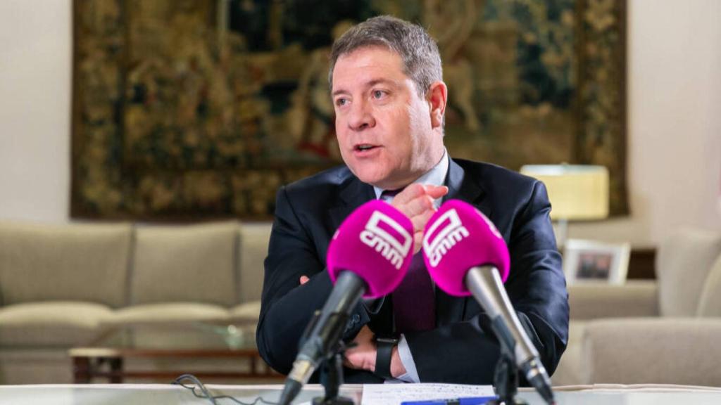 El presidente de Castilla-La Mancha, Emiliano García-Page, este miércoles en una entrevista con RCM
