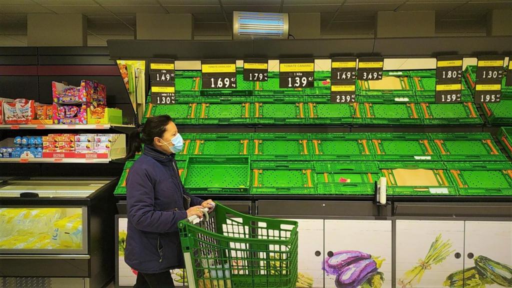 Supermercado sin frutas ni verduras.