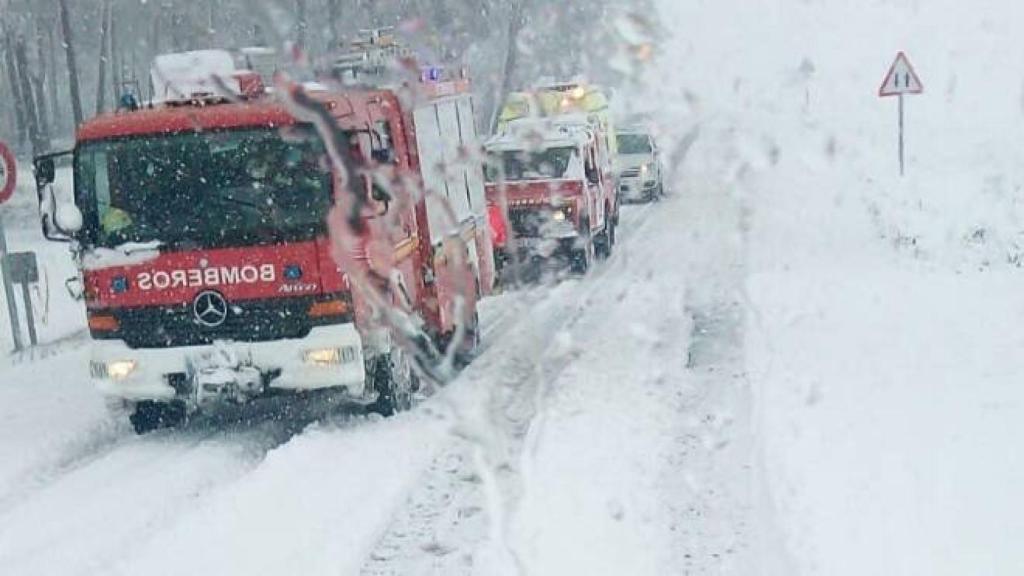 La gran nevada del fin de semana sobre una carretera de Toledo