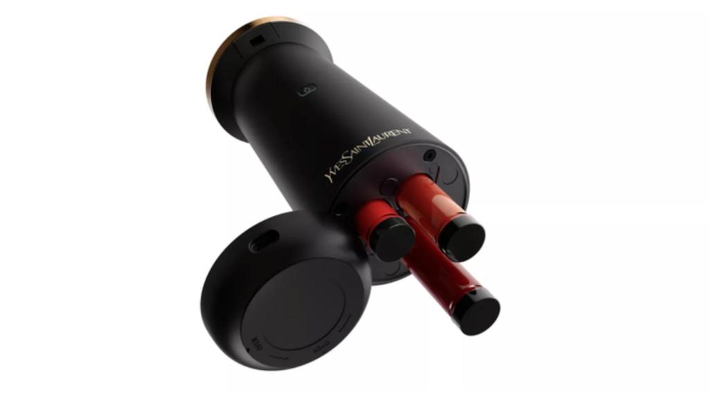 Yves Saint Laurent ha presentado su nuevo lápiz labial mágico.