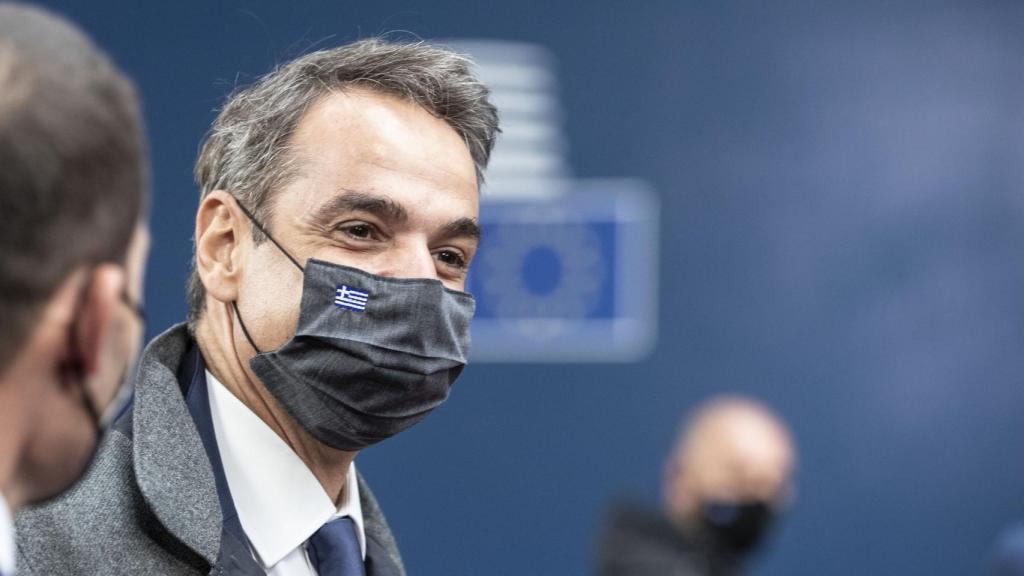 El primer ministro griego, Kyriakos Mitsotakis, durante una cumbre de la UE