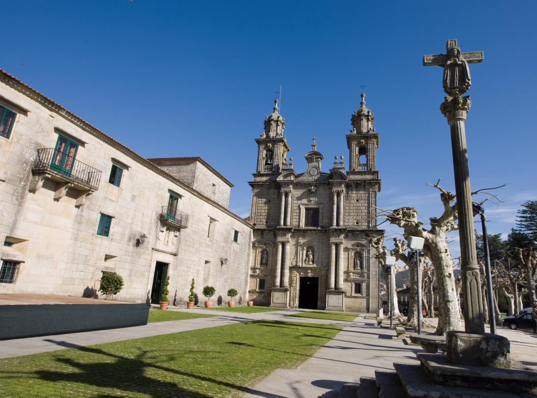 Portada de San Xoán de Poio   turismo.gal