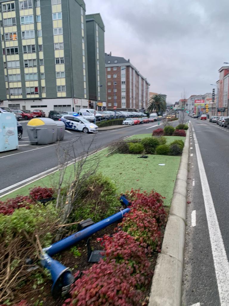 Desperfectos causados por la conductora (Concello de Culleredo).