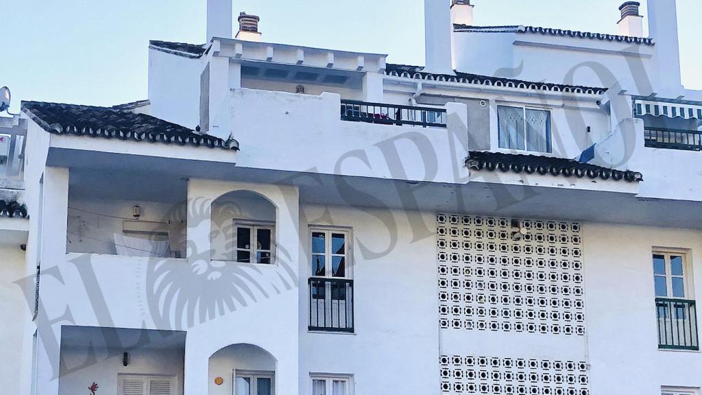 Este es el bloque de pisos donde vive en la actualidad Julián Muñoz.