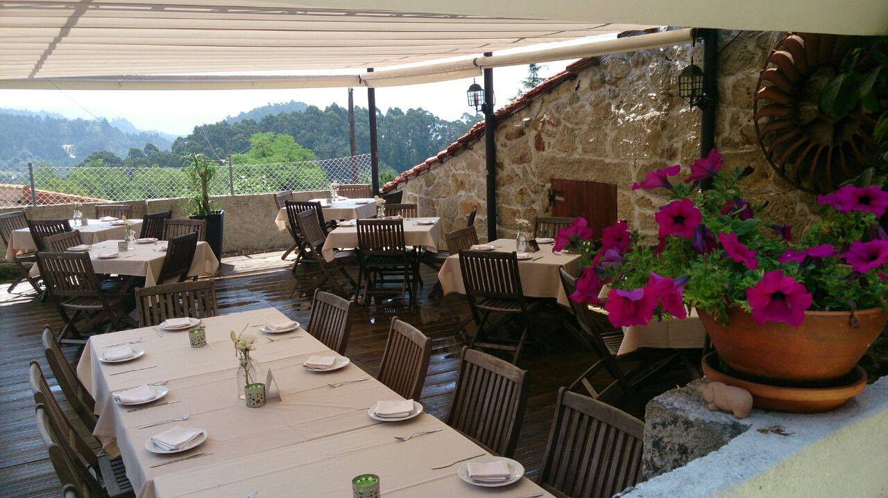 Terraza de la taberna A de Lino