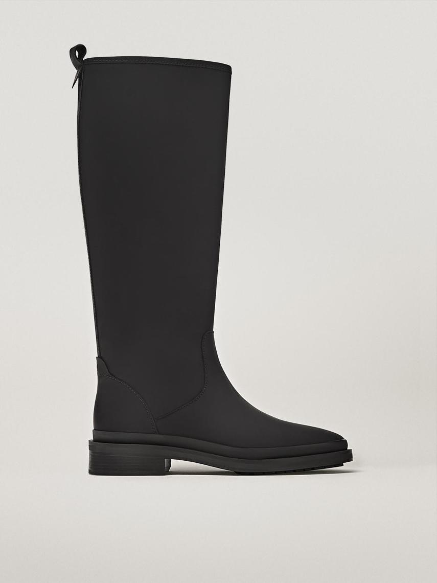 Botas de agua de Massimo Dutti.