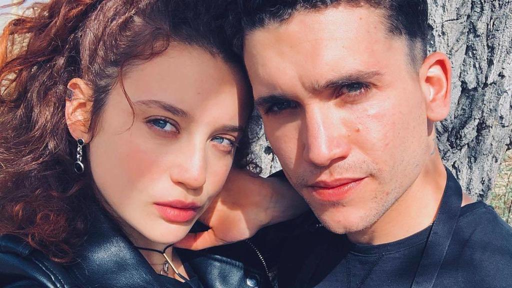 María Pedraza y Jaime Lorente en los inicios de su historia de amor.