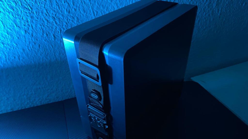 El Intel NUC 9 viene en una espectacular caja de transporte