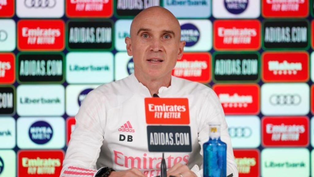 Bettoni, en rueda de prensa