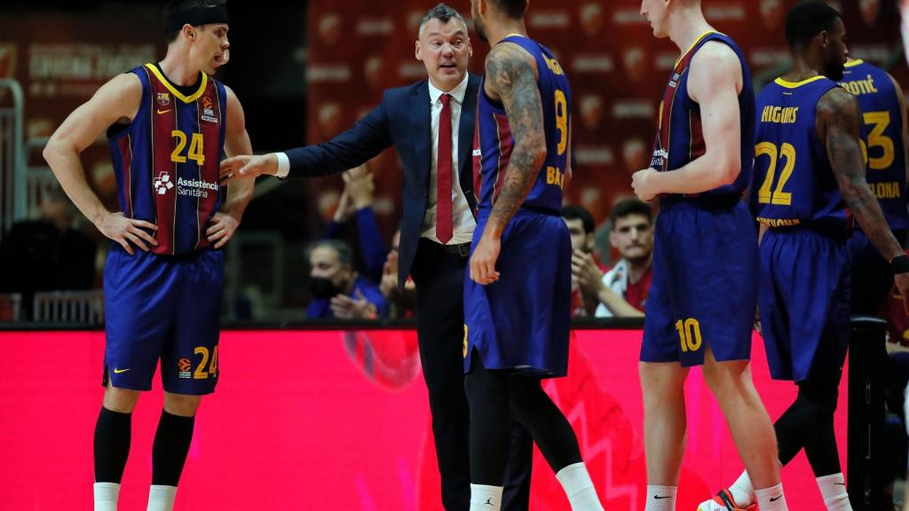 Jasikevicius da instrucciones a sus jugadores