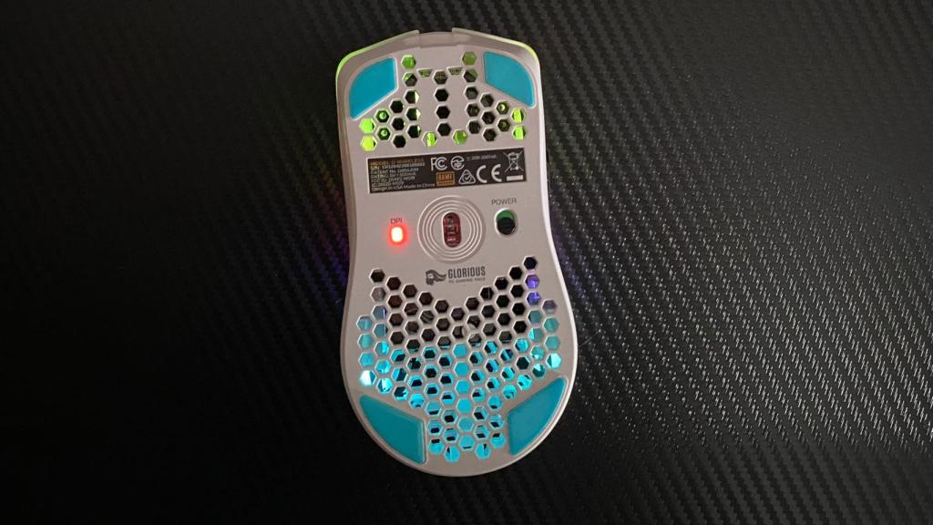 La parte inferior del Glorious Model O Wireless