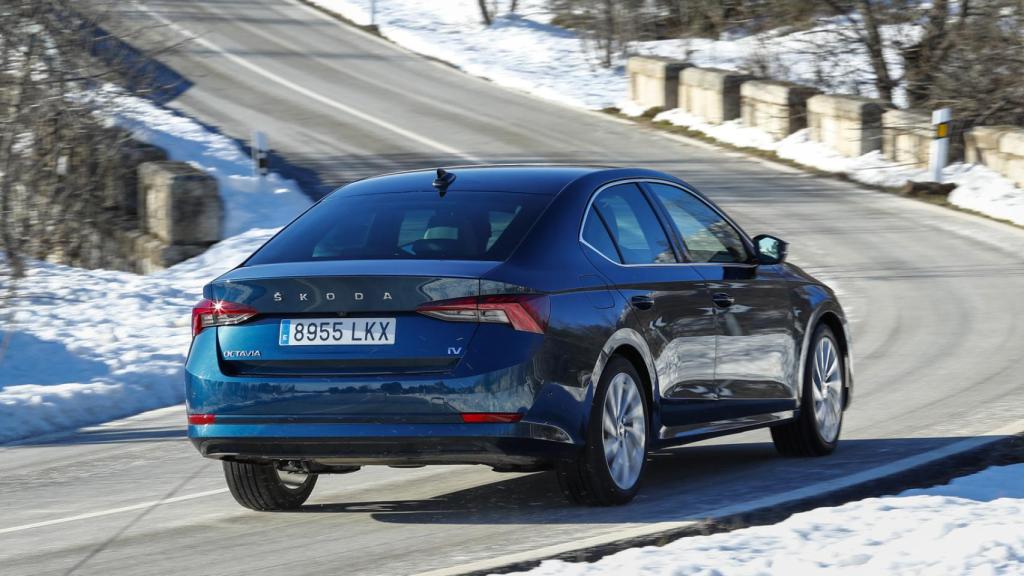 Este modelo supera los 60 kilómetros en modo 100% eléctrico.