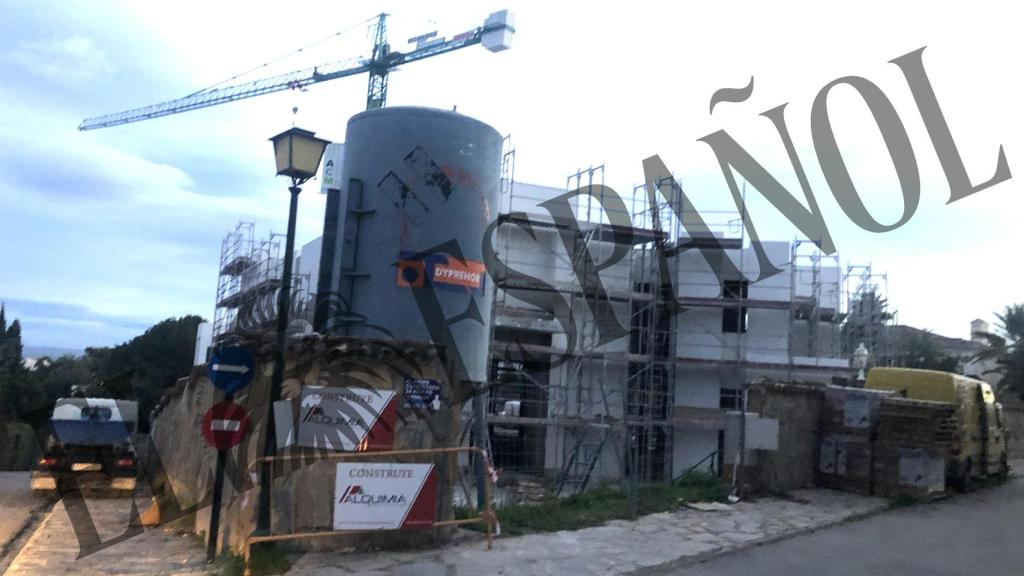 A día de hoy, el terreno de 'Mi Gitana' se encuentra entre andamios.