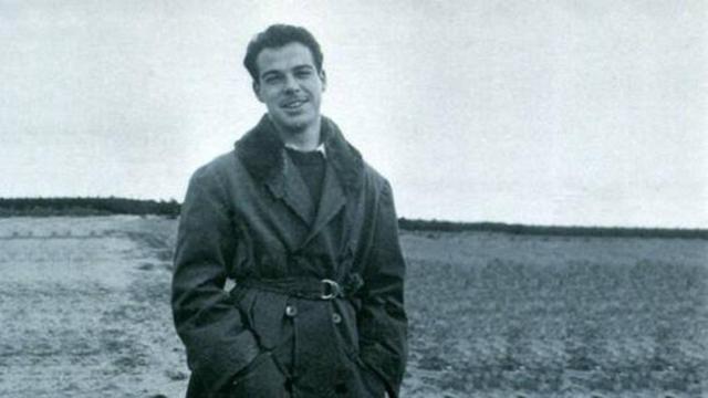 Jaime Gil de Biedma, en su juventud.