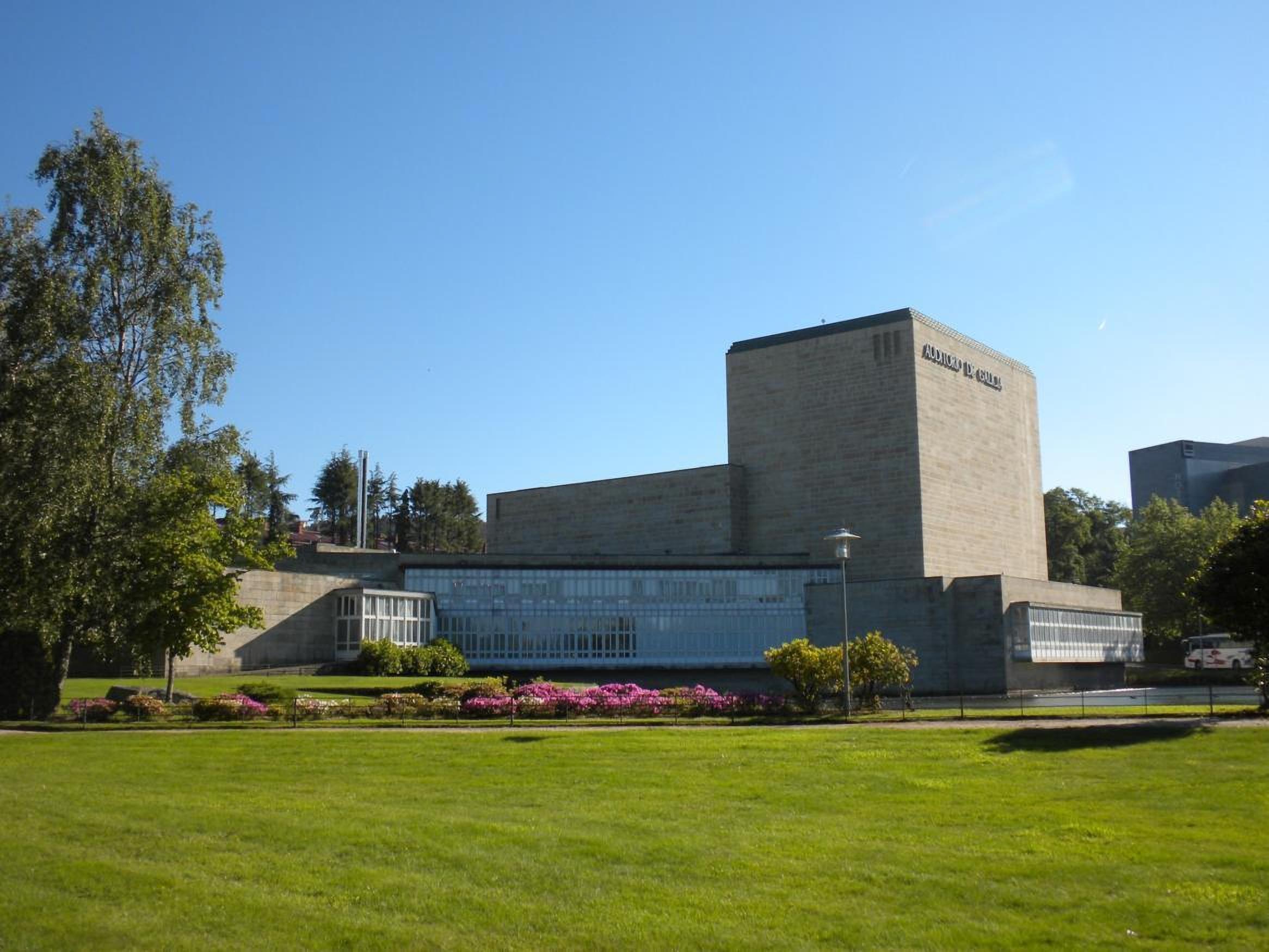 El Auditorio de Galicia desde el Parque da Música (Compostela Verde).