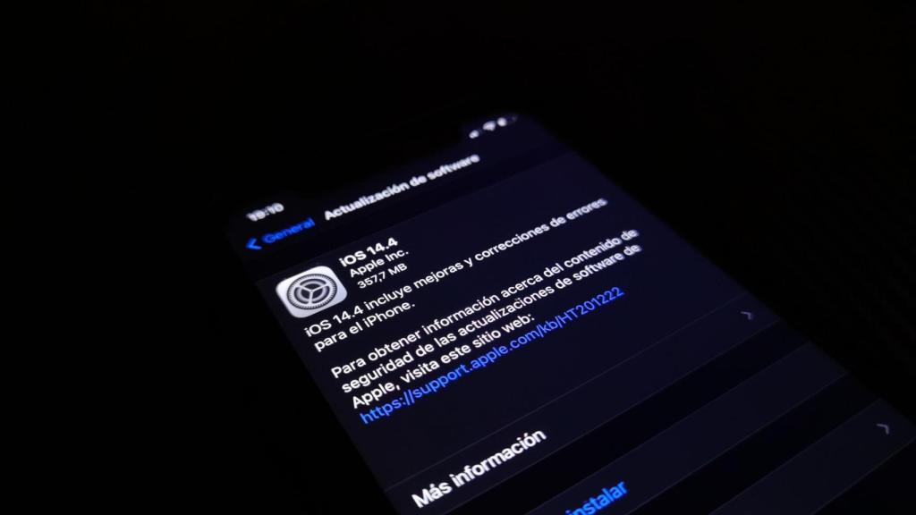 iPhone con la actualización de iOS 14.4