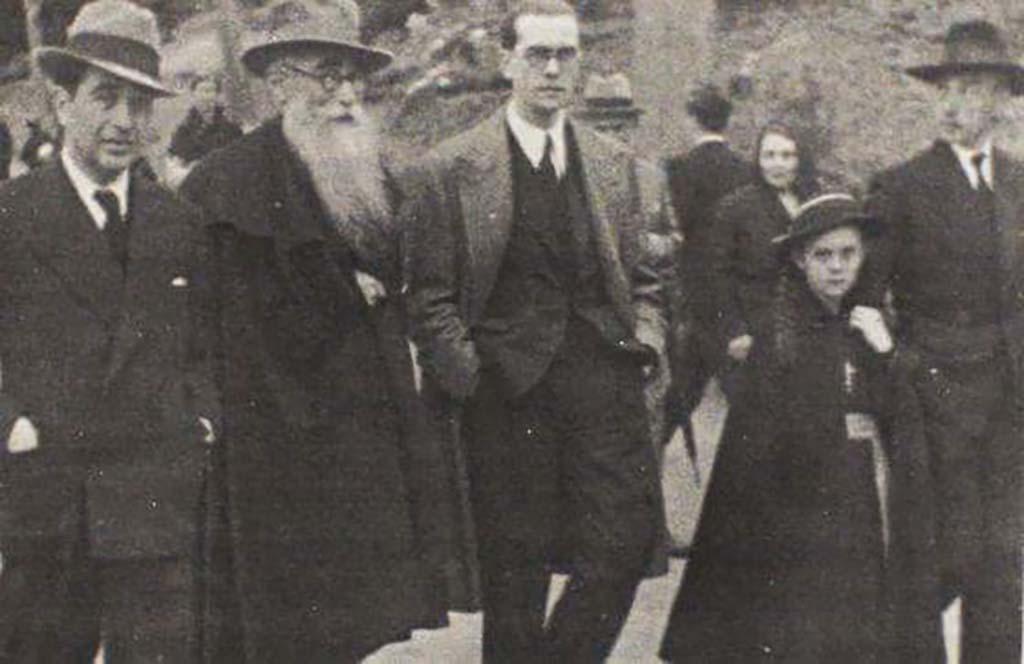 Valle-Inclán paseando por la Alameda de Santiago (Compostela Verde).