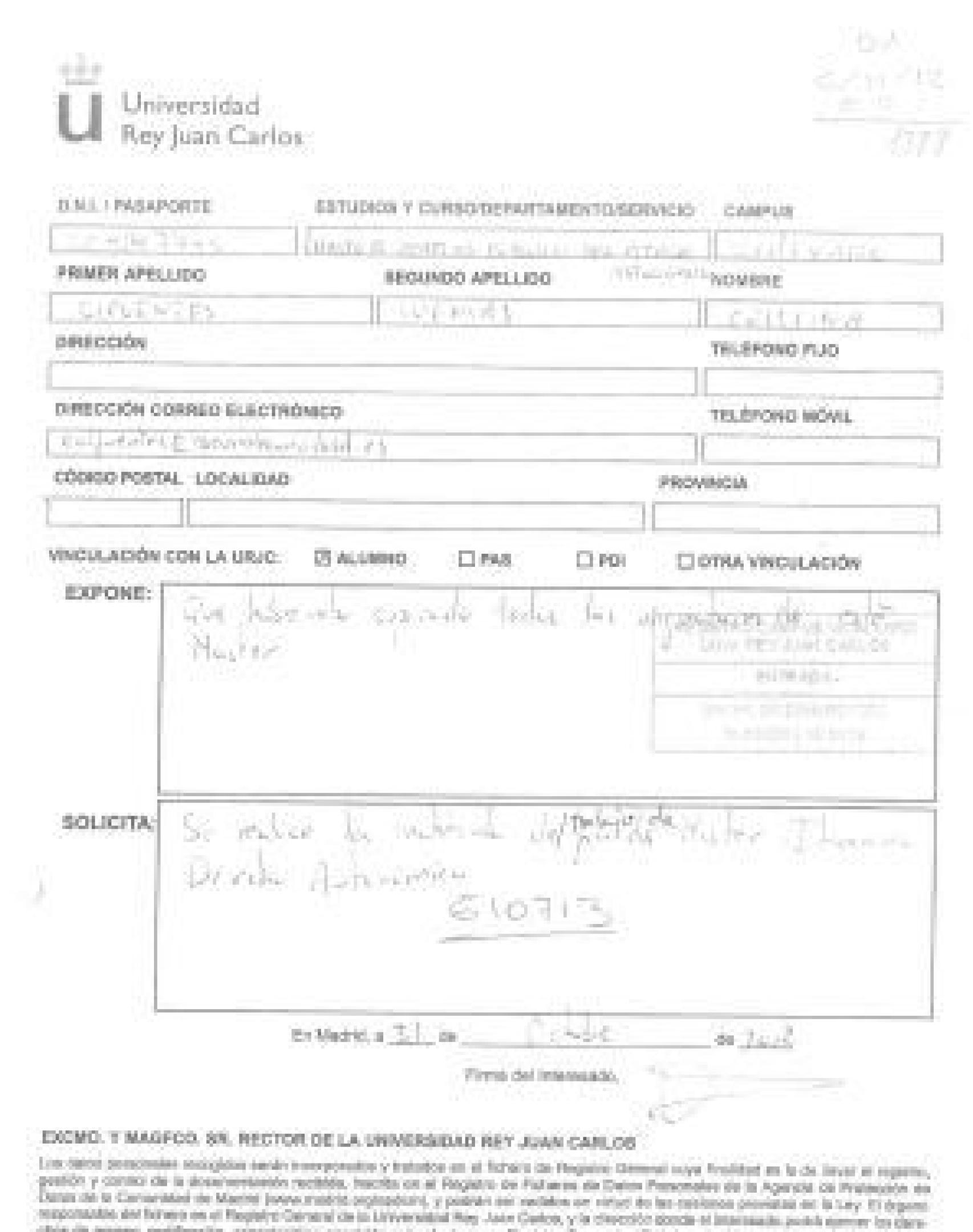 Documento en el que Cristina Cifuentes no reconoce su firma./