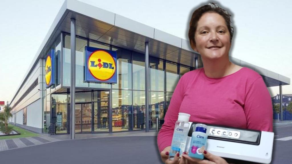 A la izquierda la hija de Teresa, una clienta muy habitual de Lidl y, a la derecha, Rosa, sujetando productos de la cadena alemana.