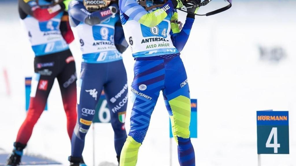 Prueba de tiro con carabina en una competición de Biatlón