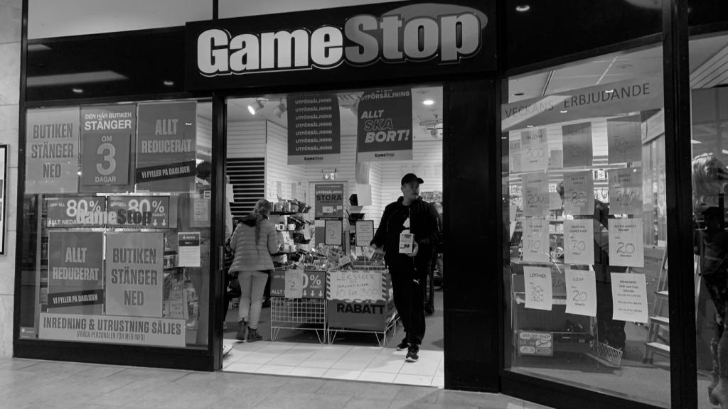 ¿De verdad GameStop puede valer más que 32 empresas del Ibex 35?