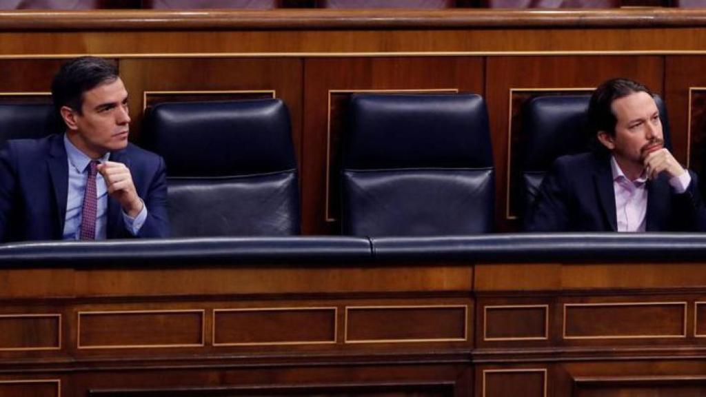 Sánchez e Iglesias, en la bancada azul del Gobierno.