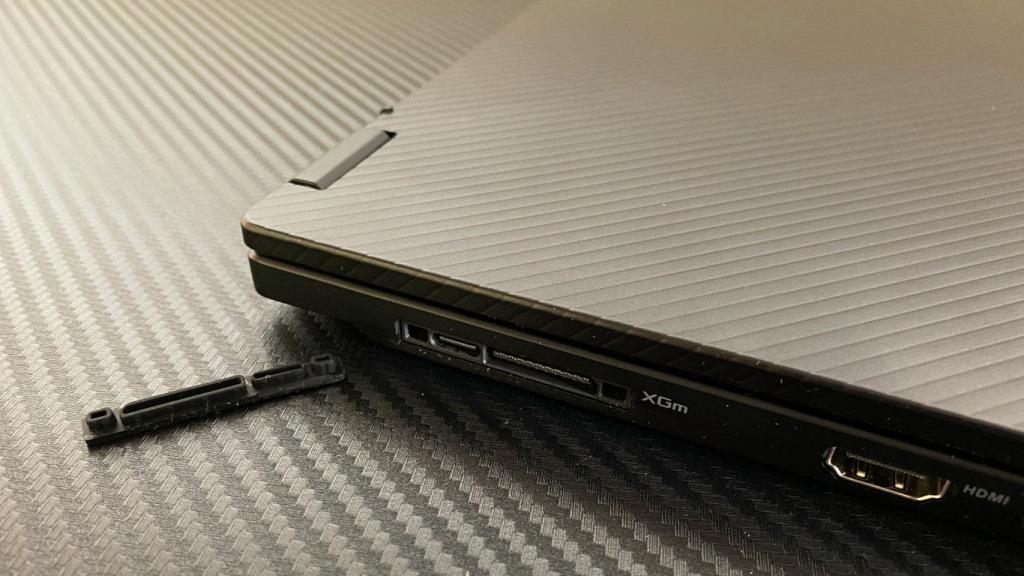 El conector para la gráfica externa del Asus ROG Flow X13