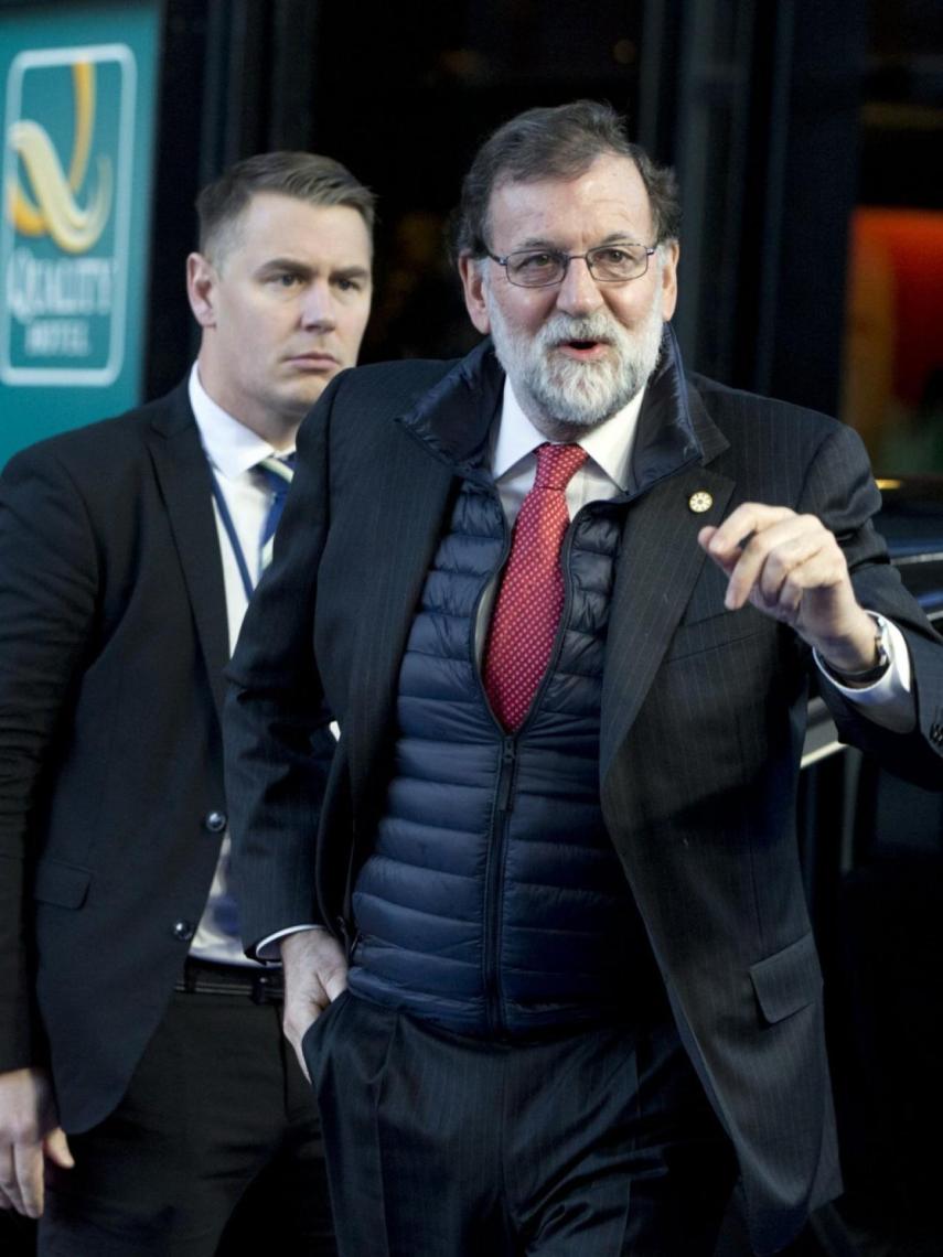 Mariano Rajoy con chaleco en Suecia.