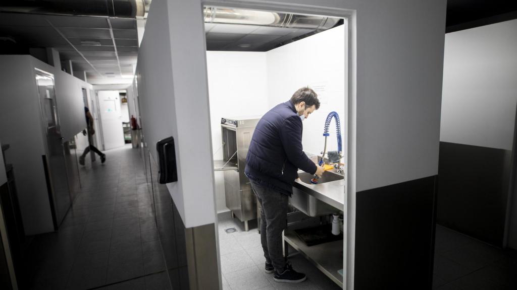 Trabajan 12 horas para tener listos todos los pedidos.