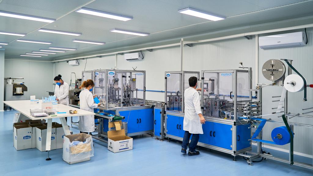 La sede Making Mask, en Zaragoza, cuenta con 500 metros cuadrados.