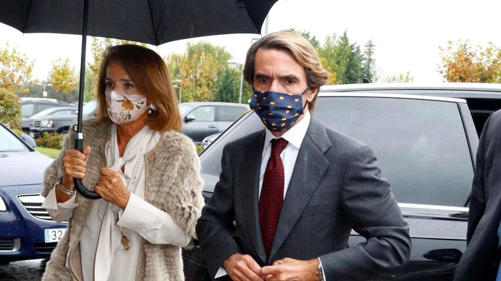 El expresidente del Gobierno, José María Aznar y su mujer Ana Botella.