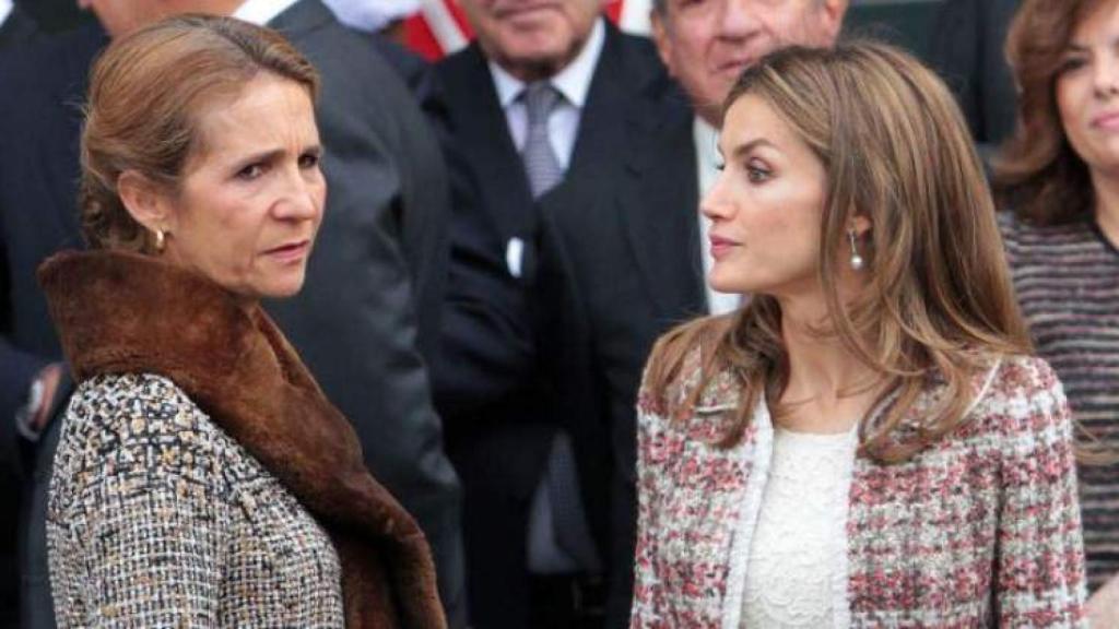 La infanta Elena y la reina Letizia.