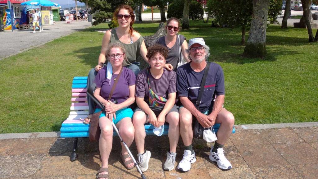Gabriel Delgado, junto a su familia.