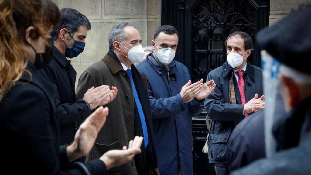 Homenaje a Múgica en San Sebastián presidido por el alcalde, Eneko Goia.