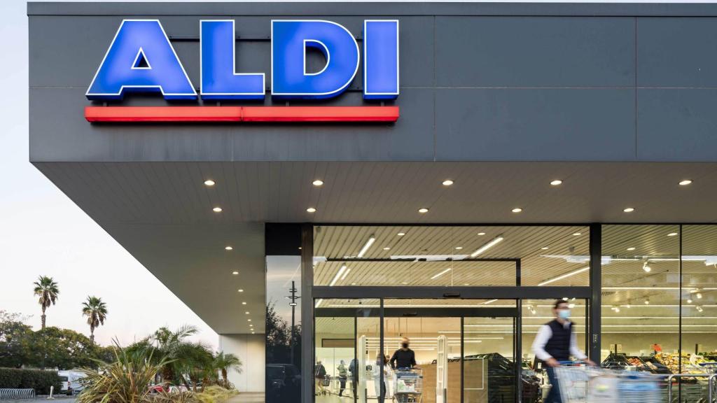 Aldi a contracorriente: potencia su política de precios bajos y abre brecha en el sector