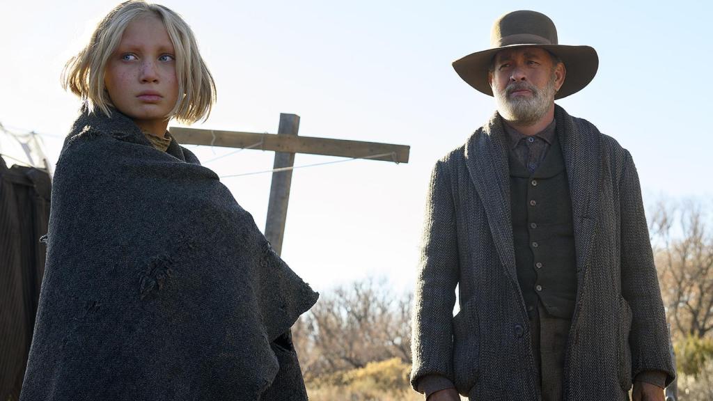 Helena Zengel y Tom Hanks en una imagen de 'Noticias del gran mundo'