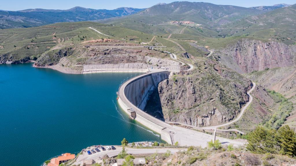 M-501, la carretera de los pantanos