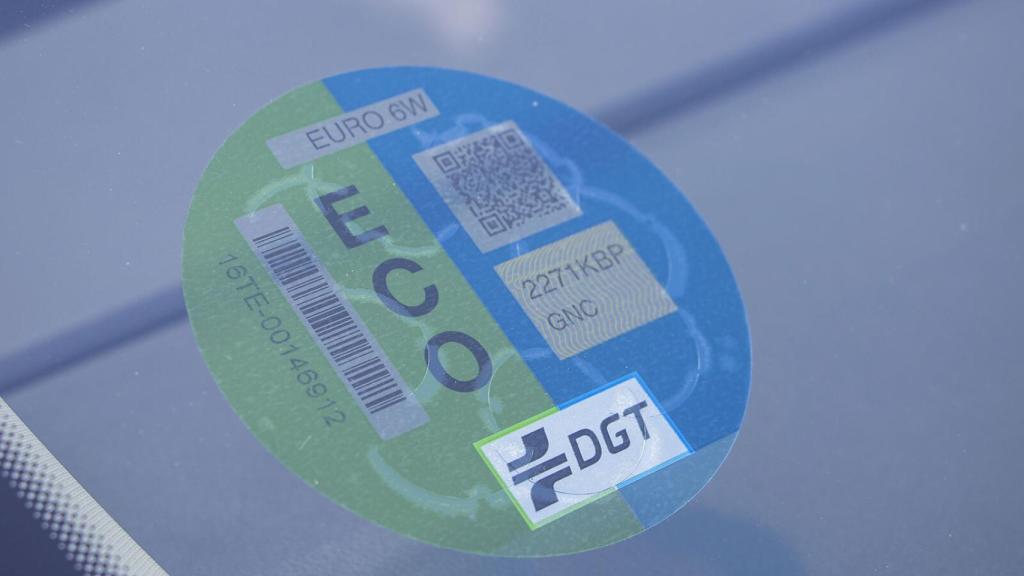 Etiqueta ECO de la Dirección General de Tráfico.