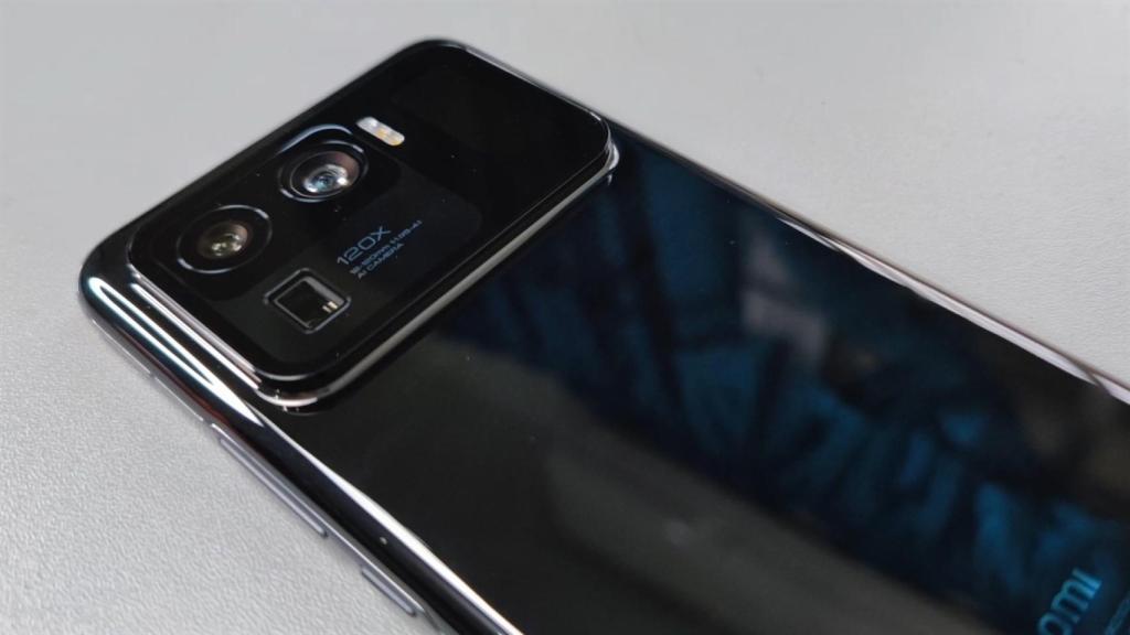 Tendría un masivo módulo de cámara.