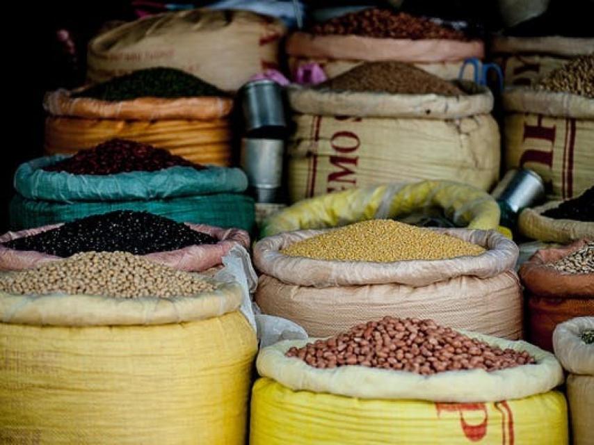 Las legumbres son las semillas comestibles de las plantas de la familia botánica de las leguminosas. v2osk / Unsplash, CC BY