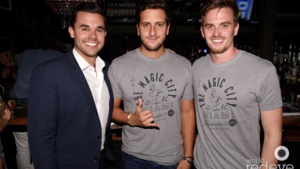 Javier Ramírez Lugo, junto al equipo de Ventas